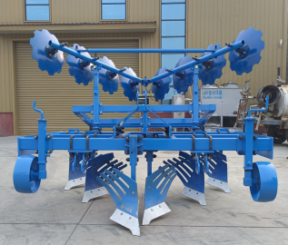 Soil preparation machine